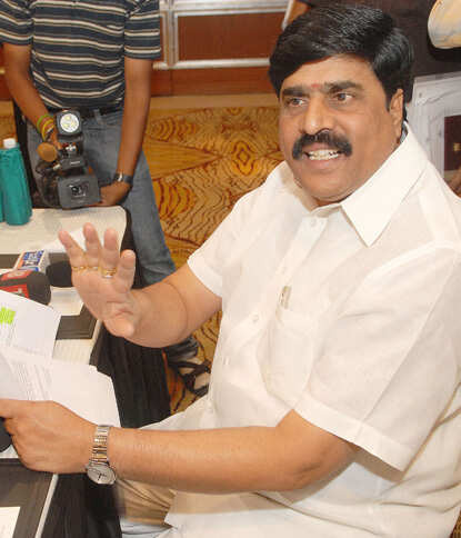 Photo - Heavyweights in the Karnataka assembly polls