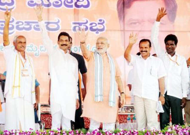 Photo - Modi campaigns in Karnataka