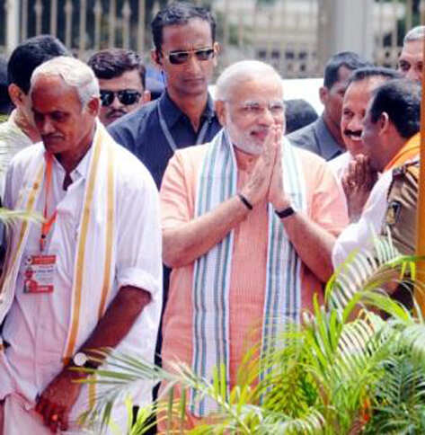 Photo - Modi campaigns in Karnataka