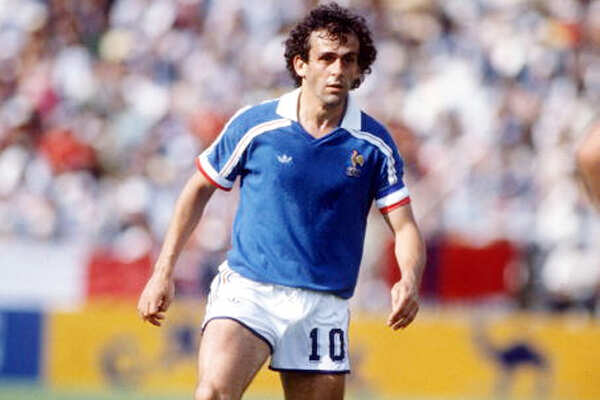 Photo - Football legends who wore No. 10 jersey