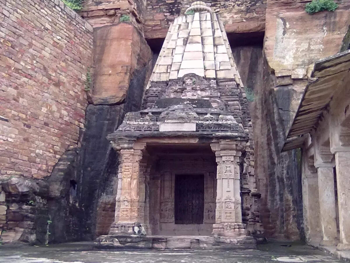 Chaturbhuj Temple at Gwalior Fort