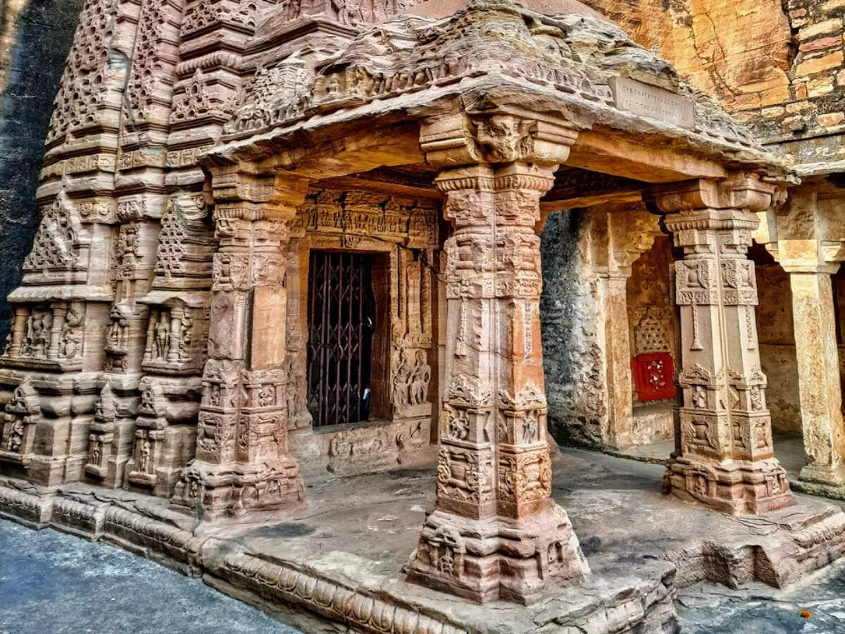 Chaturbhuj Temple