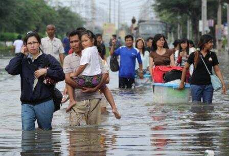 Bangkok faces flood crisis