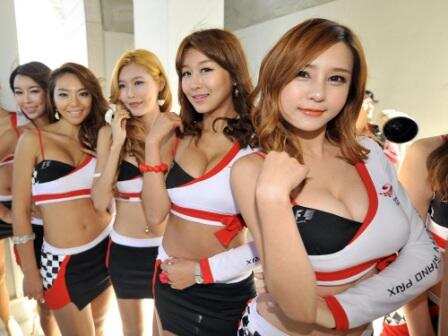 Grid girls at Korean F1 Grand Prix