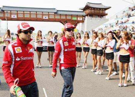 Grid girls at Korean F1 Grand Prix