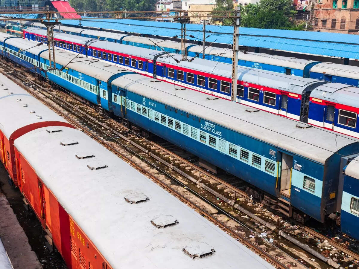 Trains in Delhi