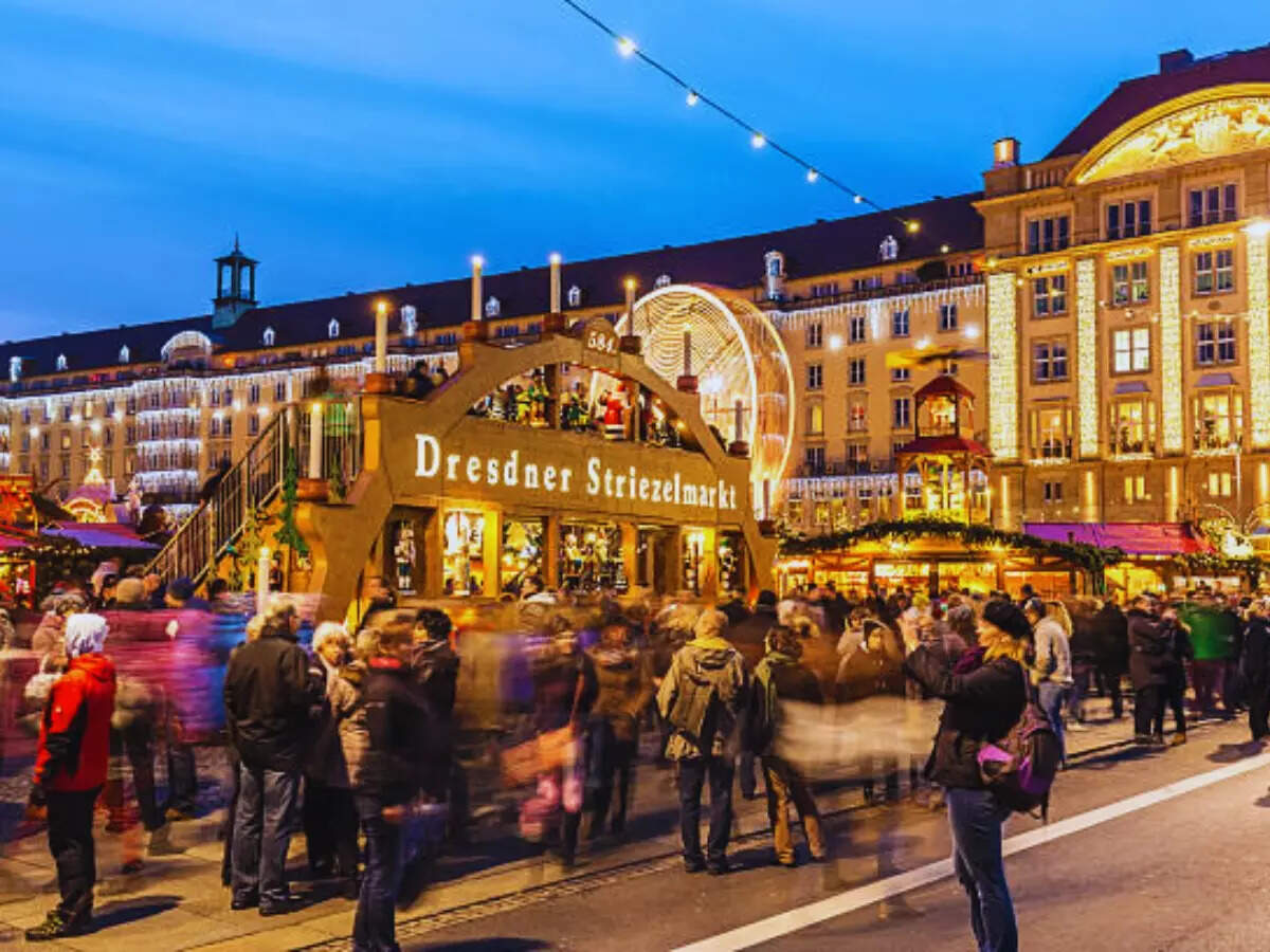 Striezelmarkt in Dresden, Germany