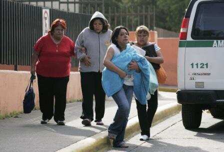 Strong earthquake rocks Mexico City