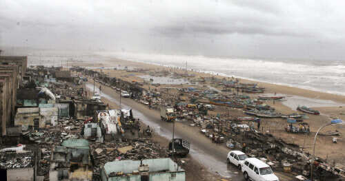 Cyclone Nilam hits TN, Andhra