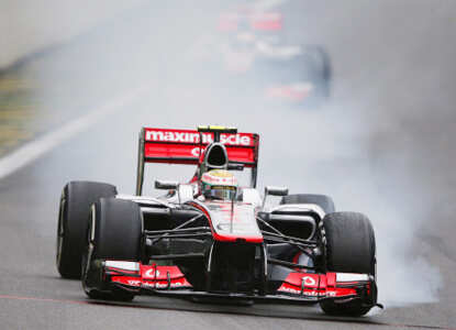 Vettel wins third successive F1 World title