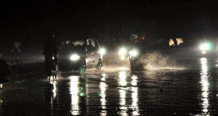 Rain, snowfall throws life out of gear