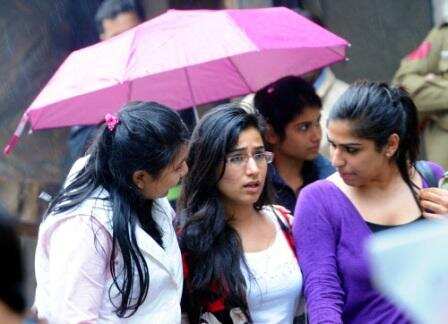 Rain, snowfall throws life out of gear
