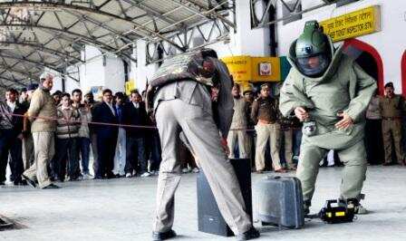 Republic Day 2014- Tight security at railway stations