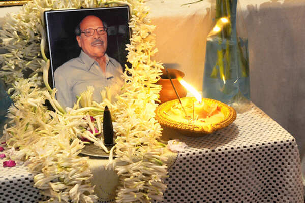 India bids farewell to Manna Dey