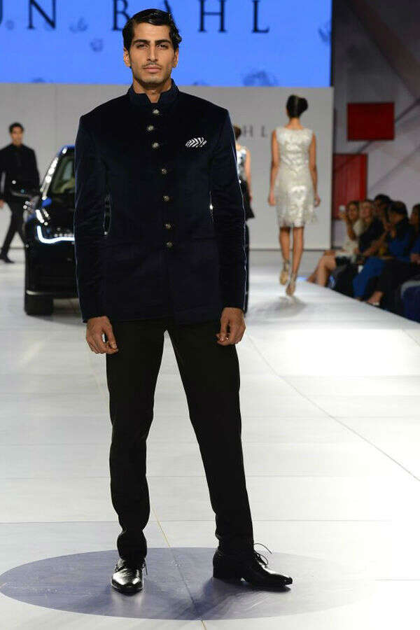 Celebs @ Varun Bahl show