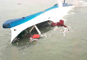 2 dead, around 300 missing as South Korea ferry sinks
