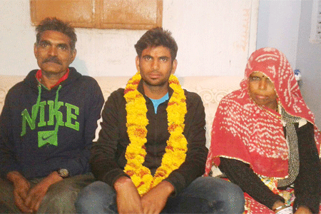 Factory worker's son Nathu snapped up by Mumbai Indians for Rs 3.2cr