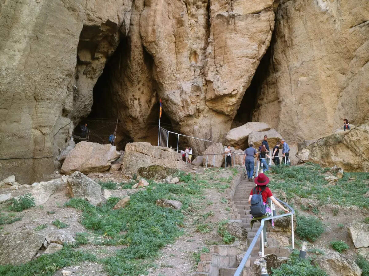 Cave Cave