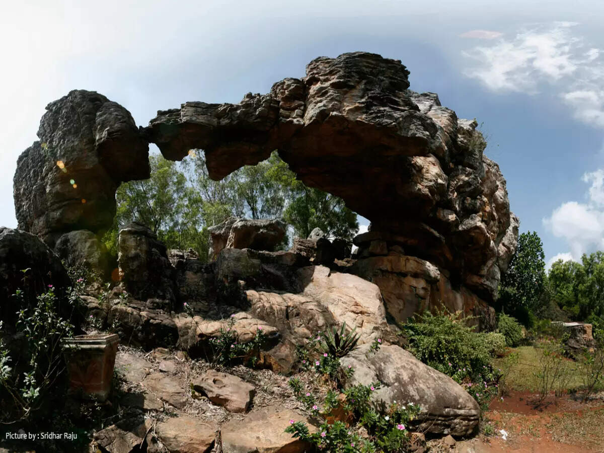 Shilathoranam