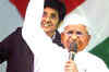 Anna Hazare ends fast, vows more anti-graft crusade