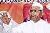 Digvijaya calls Anna a 'RSS agent', Cong backs