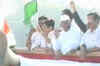 Lokpal bill war: Anna heads to MMRDA ground