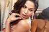 Veena Malik in search of NRI dulha?