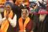 PM shown black flags by Anna supporters in Amritsar