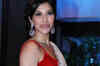 Stars express happiness over SRK-Shirish patch-up