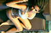 Poonam Pandey gifts sizzling pic to Virat Kohli