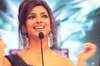 Priyanka avoids questions about SRK at an event