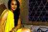 Akshay Kumar plays prank on Sonakshi Sinha