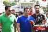 Salman's bodyguards manhandle reporters