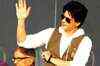 SRK avoids interacting with mediapersons