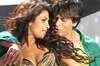 SRK supports Priyanka for a cause!