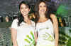 Priyanka throws a party to celebrate Parineeti's success