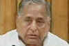 Mulayam accuses Manmohan of insulting his party
