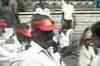 DMK supporters halt traffic in Chennai