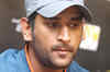 MS Dhoni hurts knee during batting practice
