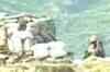Pak moves extra troops to Indian border