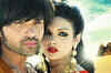 Steamy love-making scenes in Himesh Reshammiya's 'Kajraare' 