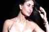 Kareena sports de-glam look