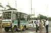 10 injured as minibus overturns in Delhi