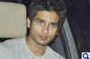 Shahid gives 'Milenge Milenge' a miss