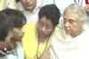 Delhi CM visits site of building collapse