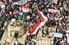 Pro, anti-Mubarak protesters clash in Cairo