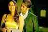 Kareena gives yoga lessons to Salman
