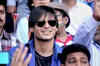 Abhishek extends an invitation to Vivek Oberoi