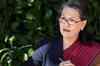 I don't support smear campaign: Sonia to Anna