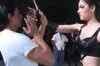 I don't fight rowdy boys, I fight beautiful girls: SRK